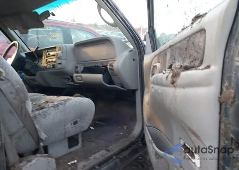 1997 Chevrolet K1500 Fleetside z USA, uszkodzony, nr VIN 1GCEK14R7VZ220768